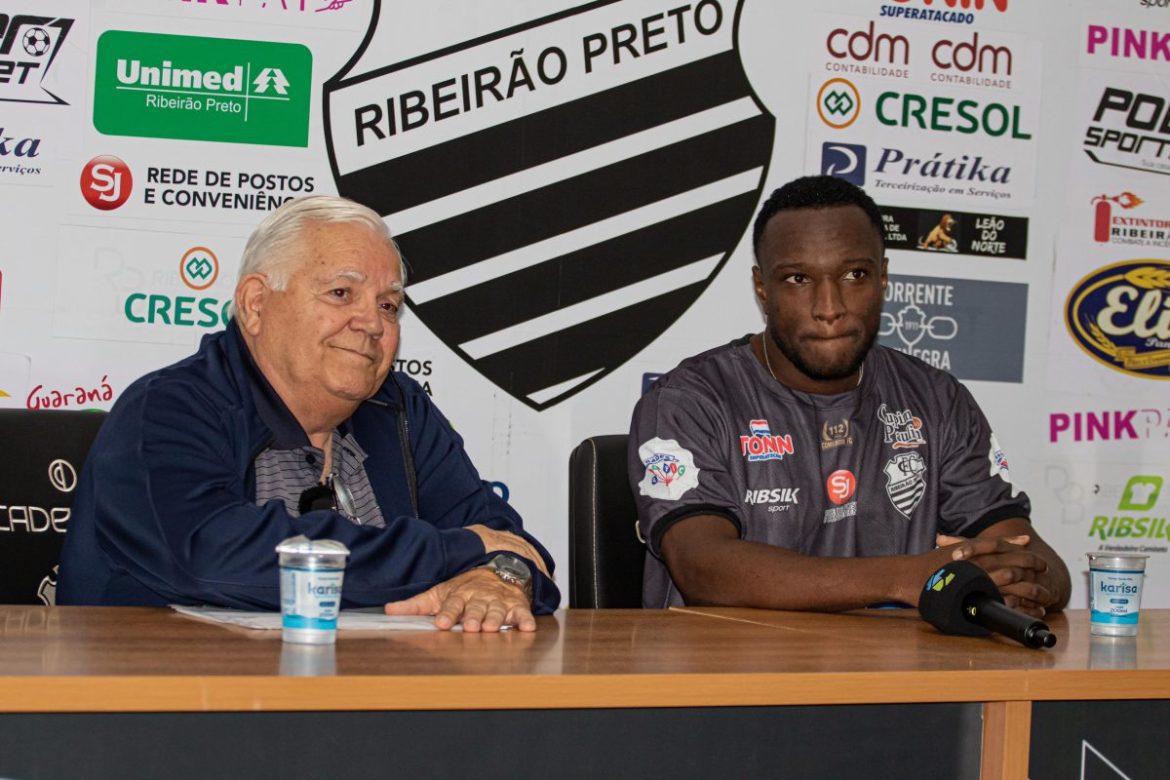 Presidente renuncia e Comercial rescinde contrato de David