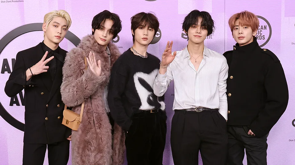 Tomorrow X Together (TXT)